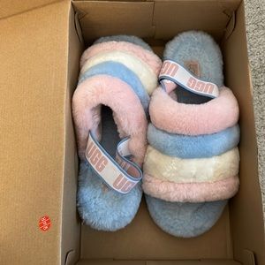 Uggs Womens Fluff Yeah Slippers